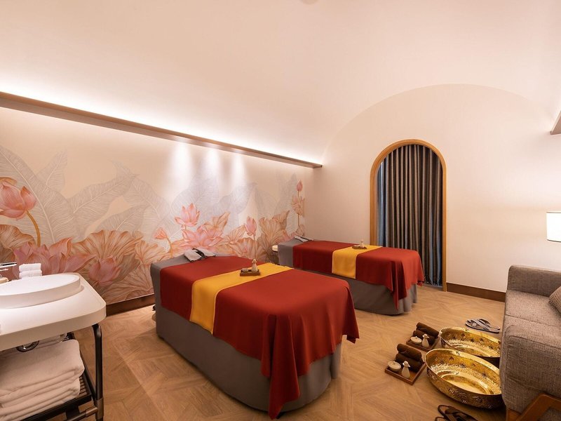 Eastin Grand Hotel Phayathai 42