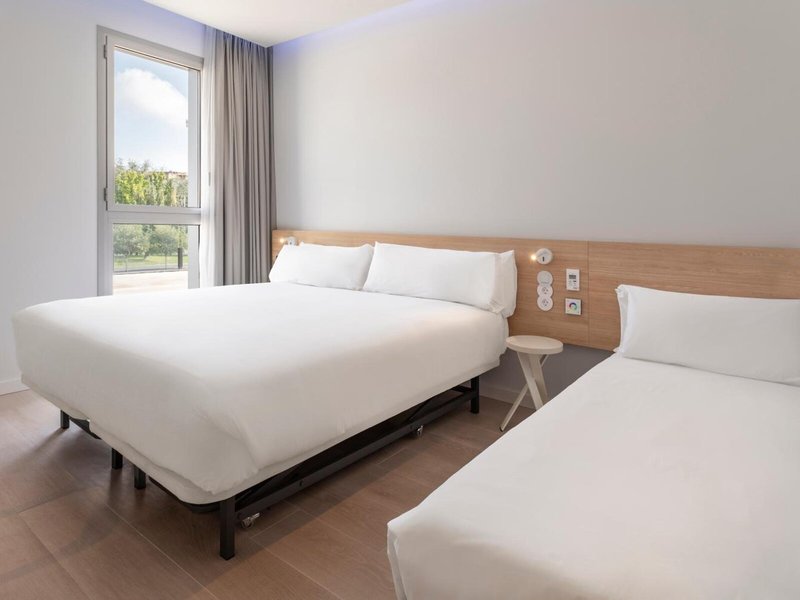 B&B Hotel Lleida 4 - Room Example