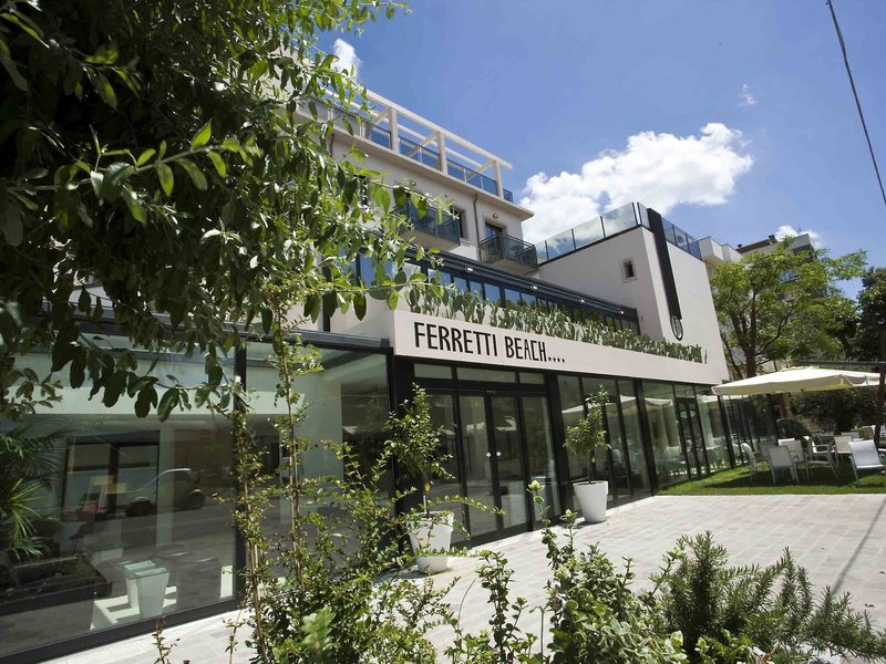 Ferretti Beach