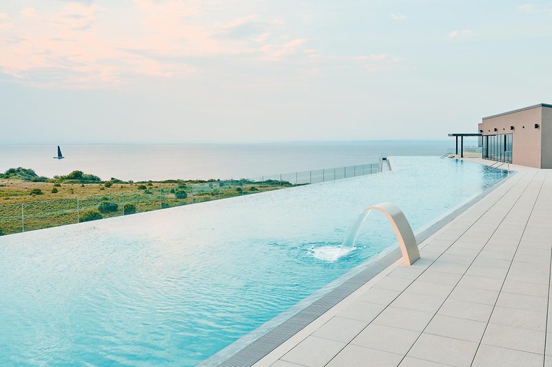 Petram Resort & Residences 15