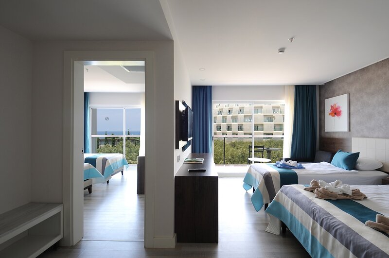 Gold Island Mondo 14