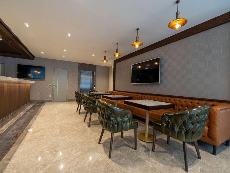 Days Inn by Wyndham Istanbul Bomonti 9
