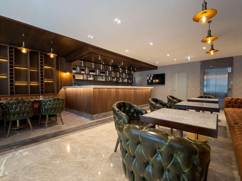 Days Inn by Wyndham Istanbul Bomonti 14