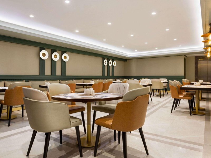 Days Inn by Wyndham Istanbul Bomonti 15