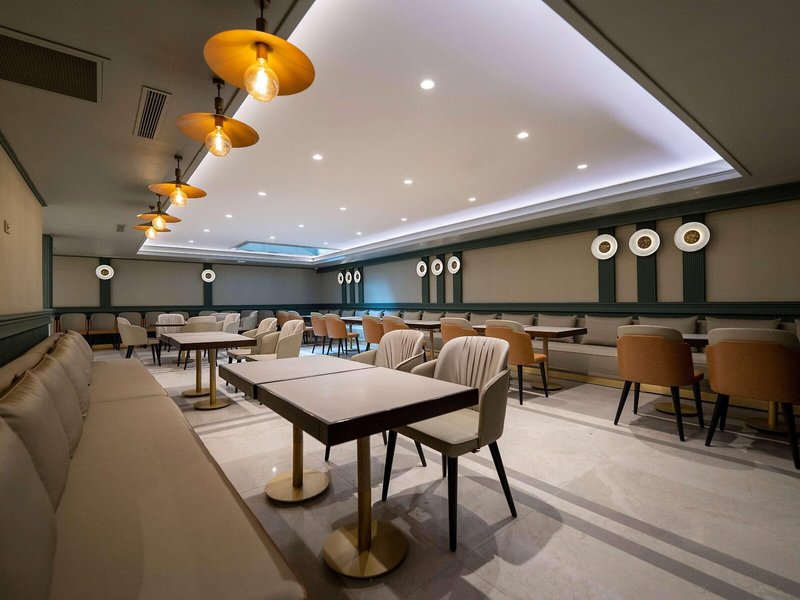 Days Inn by Wyndham Istanbul Bomonti 17