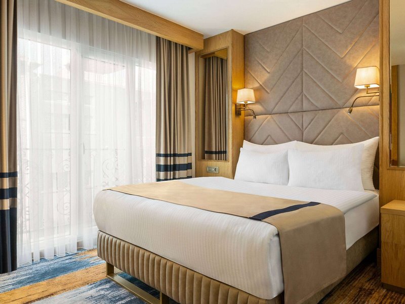 Days Inn by Wyndham Istanbul Bomonti 22