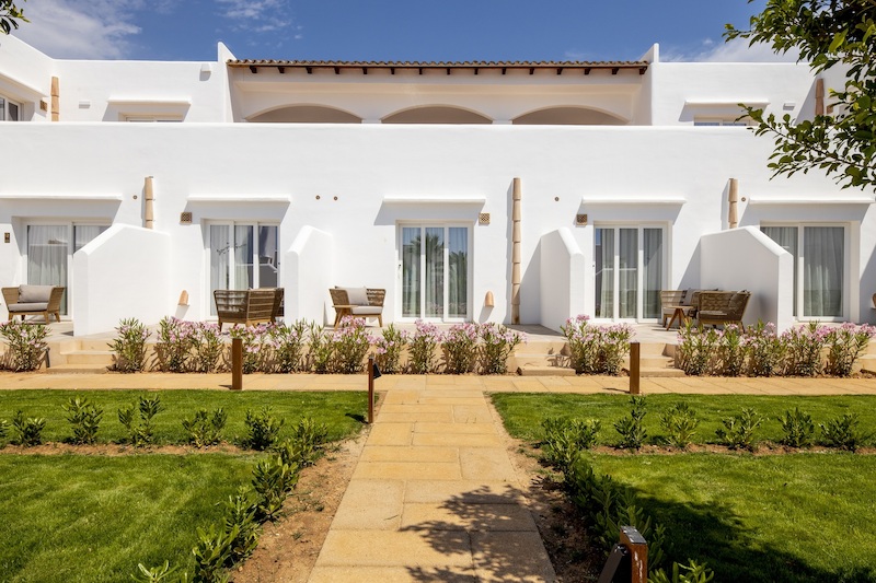 Eques Petit Resort 2