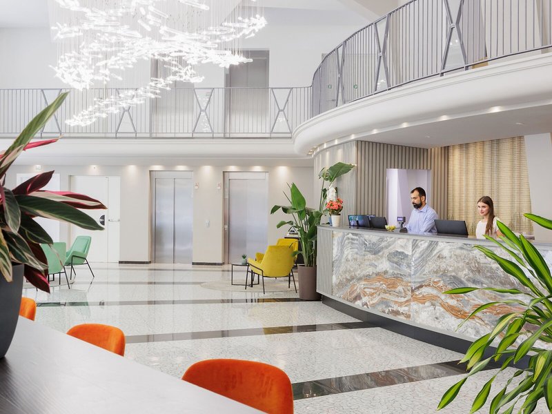 IH Hotels Milano Central 5
