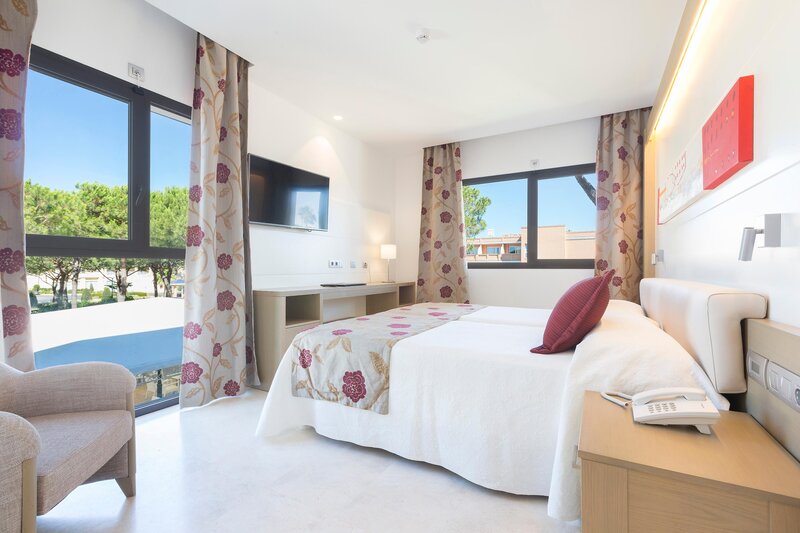 Hipotels Barrosa Garden 11