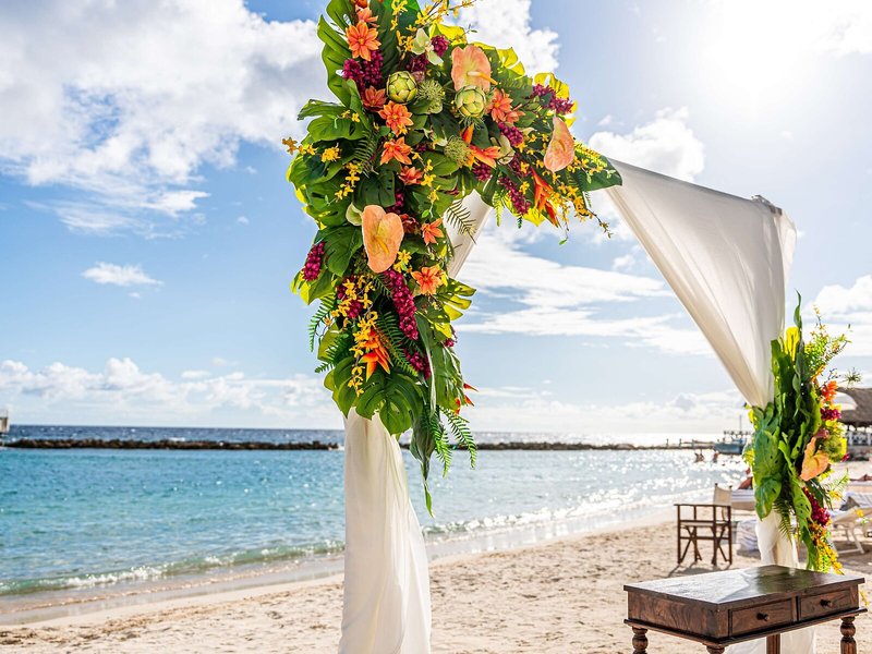 The Rif at Mangrove Beach Corendon Curacao All-Inclusive, Curio by Hilton 8