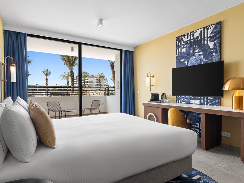 The Rif at Mangrove Beach Corendon Curacao All-Inclusive, Curio by Hilton 40