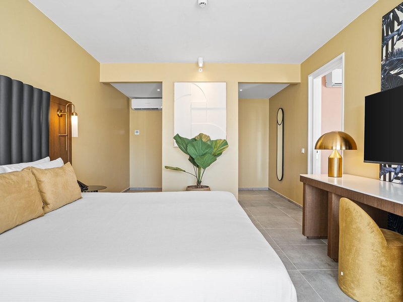 The Rif at Mangrove Beach Corendon Curacao All-Inclusive, Curio by Hilton 44