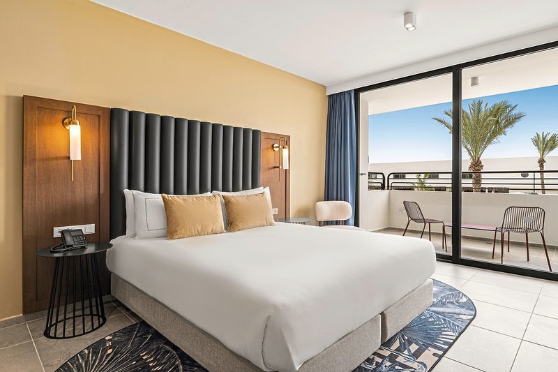 The Rif at Mangrove Beach Corendon Curacao All-Inclusive, Curio by Hilton 8