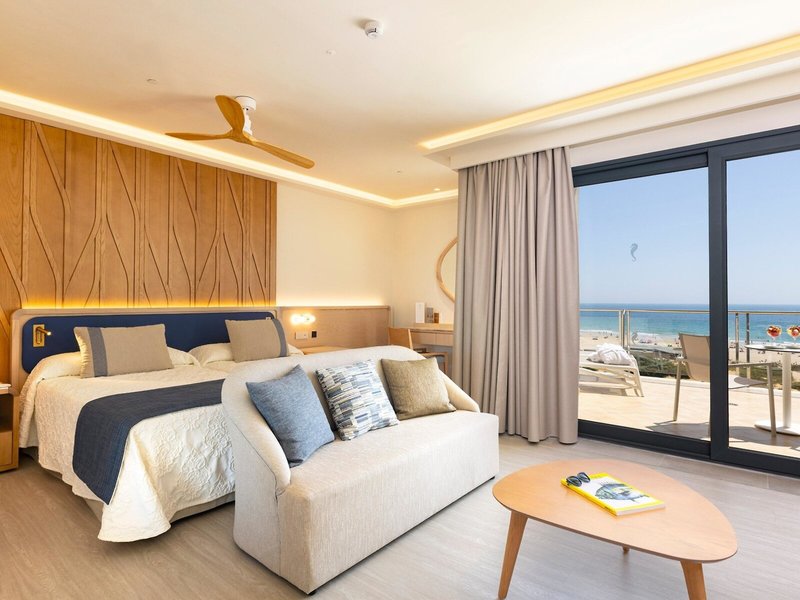 Hipotels Barrosa Palace 35