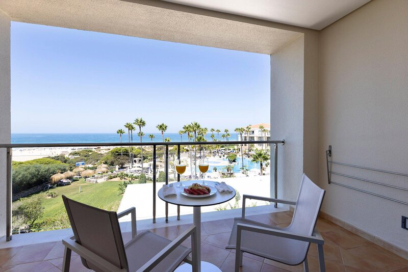 Hipotels Barrosa Palace 38