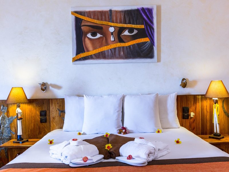 Royal Horizons Baobab 17