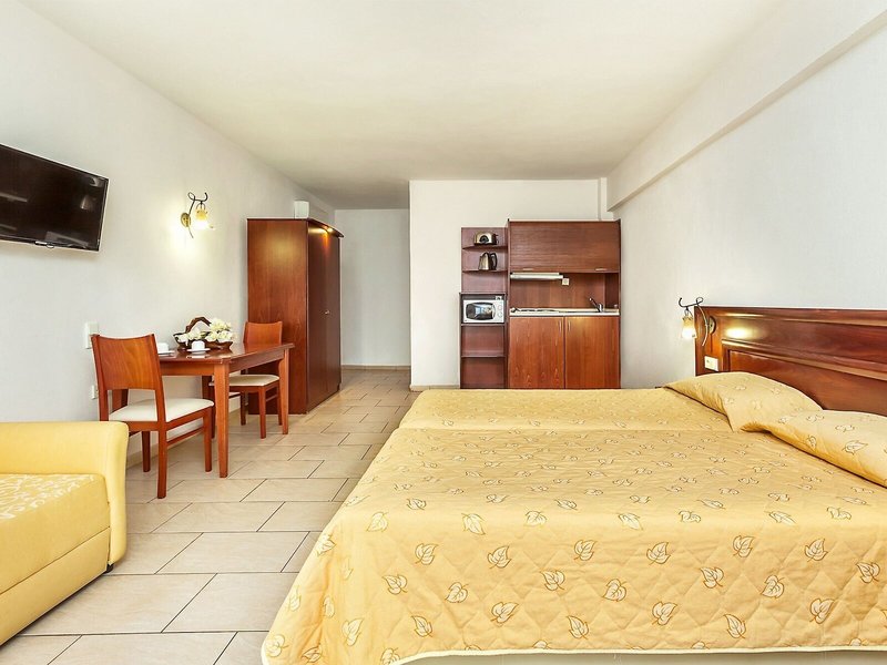 Nereides Hotel 27