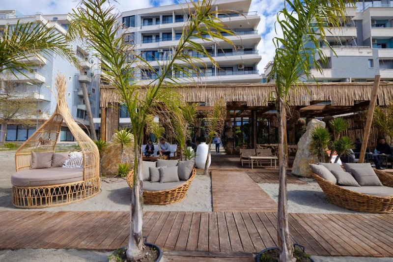 Sea & Sand Hotel 1