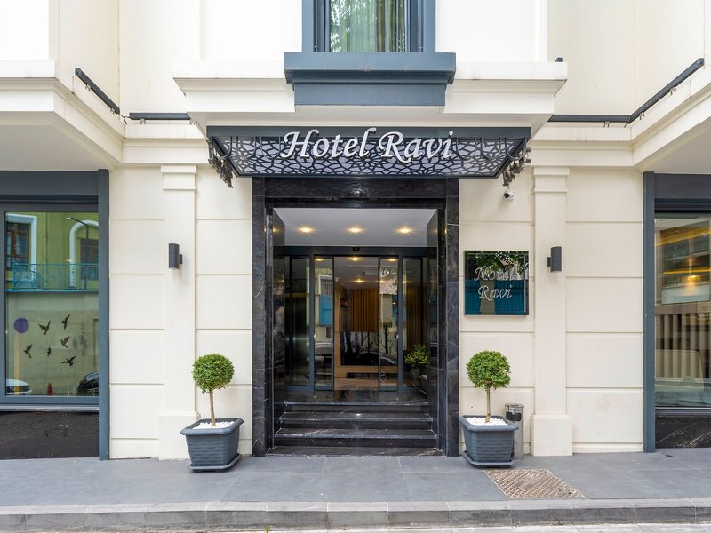 Hotel Ravi