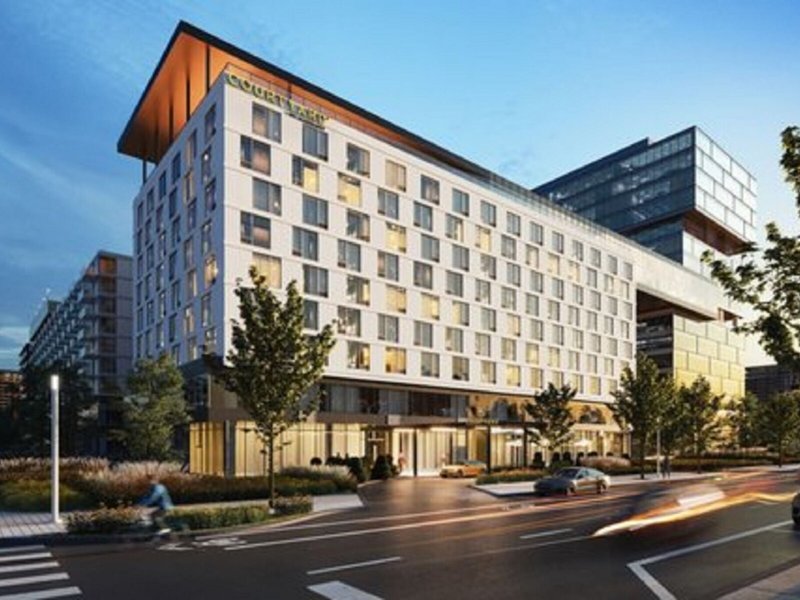 Courtyard By Marriott Montreal Laval 1