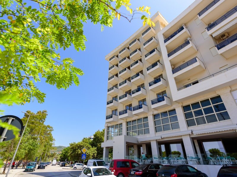 Navy Hotel 3