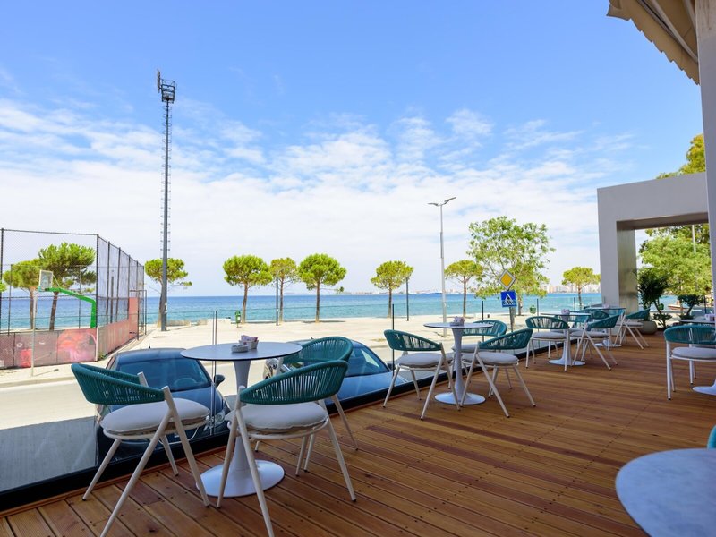 Navy Hotel 5