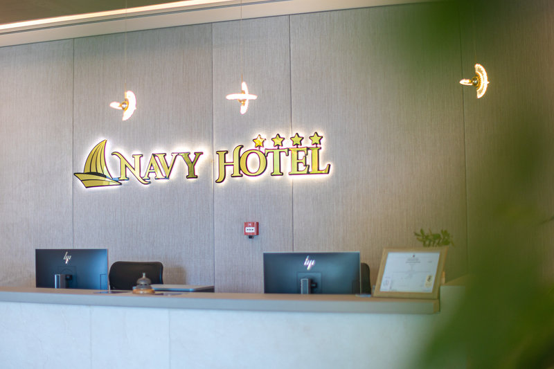Navy Hotel 31