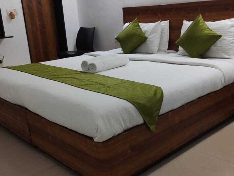 Calangute Village Royale By Urban Getaway Resort 9