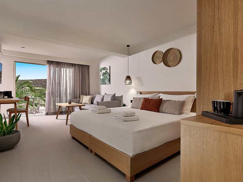 Enorme Santanna Island 7 - Room Example