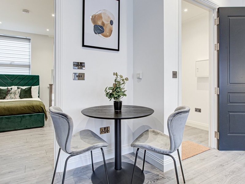 Hybrid Resi - Fulham 3