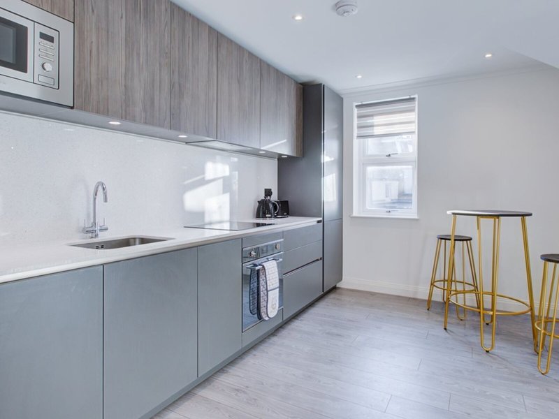 Hybrid Resi - Fulham 4