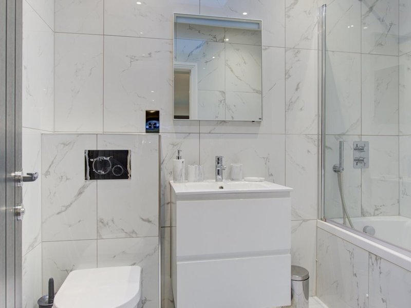 Hybrid Resi - Fulham 40
