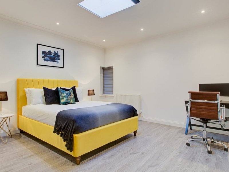 Hybrid Resi - Fulham 41