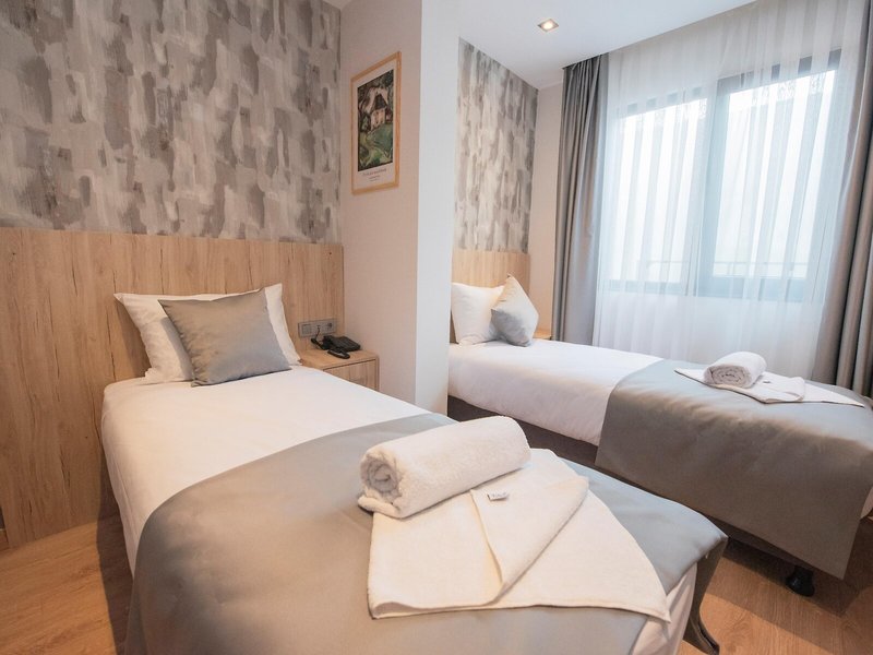Mahya Hotel 10
