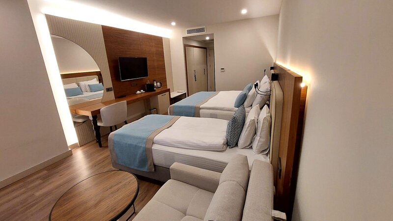 Side Moon Palace Hotel 111