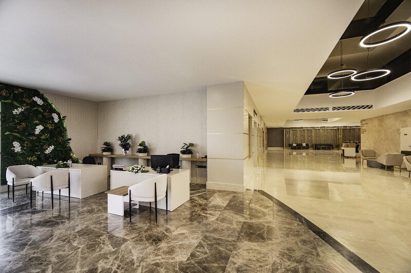 Side Moon Palace Hotel 175