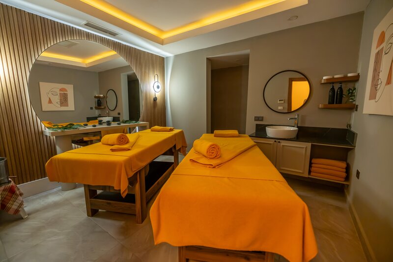 Side Moon Palace Hotel 253