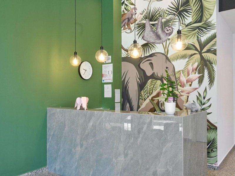 Elephant Suites 8