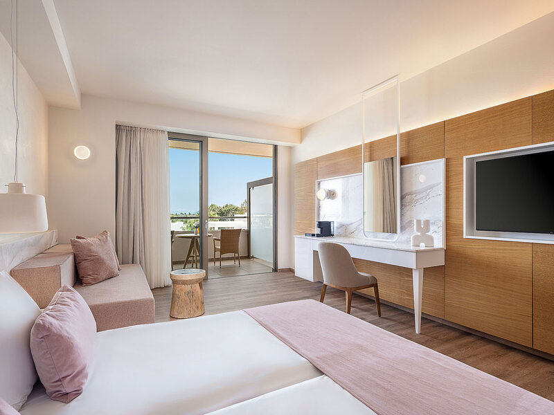 Avra Imperial Hotel - The Residence Collection 7