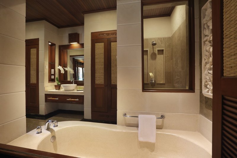 Bali Tropic Resort & Spa 19