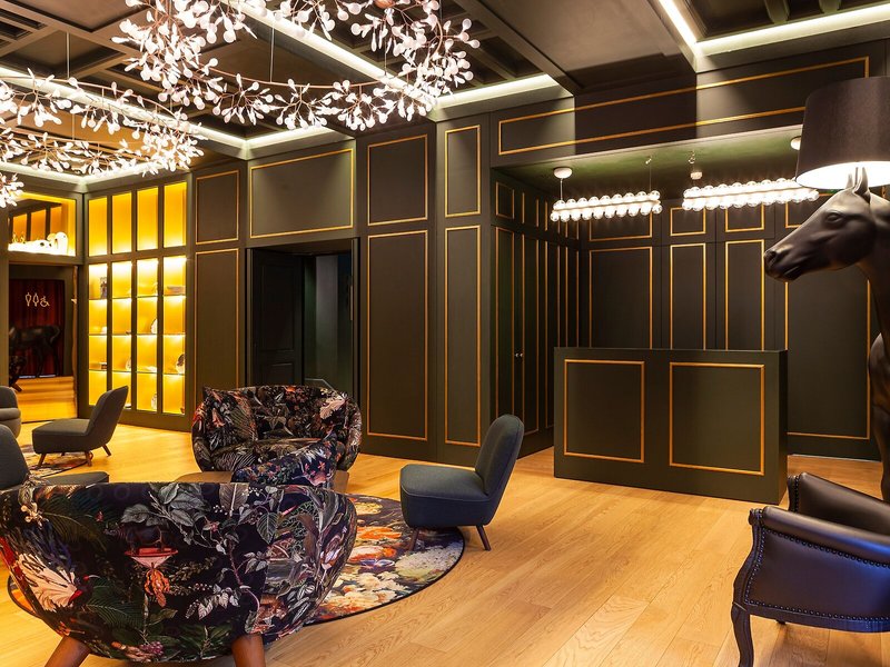 Art Legacy Hotel 11