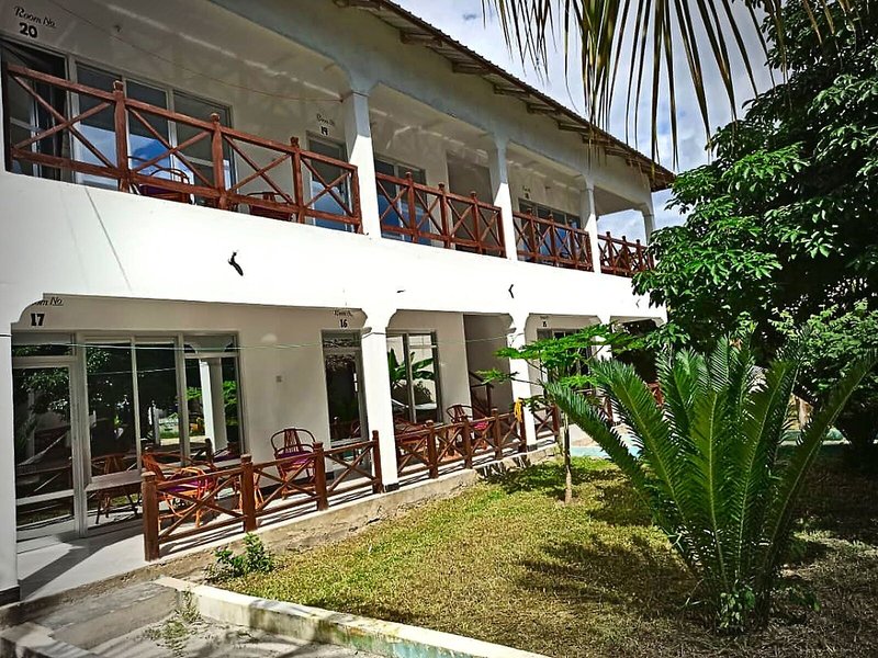 Cocolala Beach House 25
