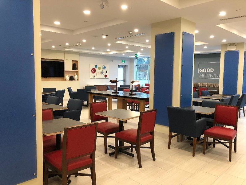 Holiday Inn Express Hotel & Suites Halifax Airport 1