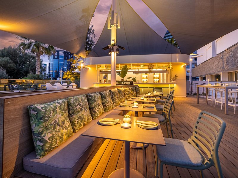 Crowne Plaza Limassol 21