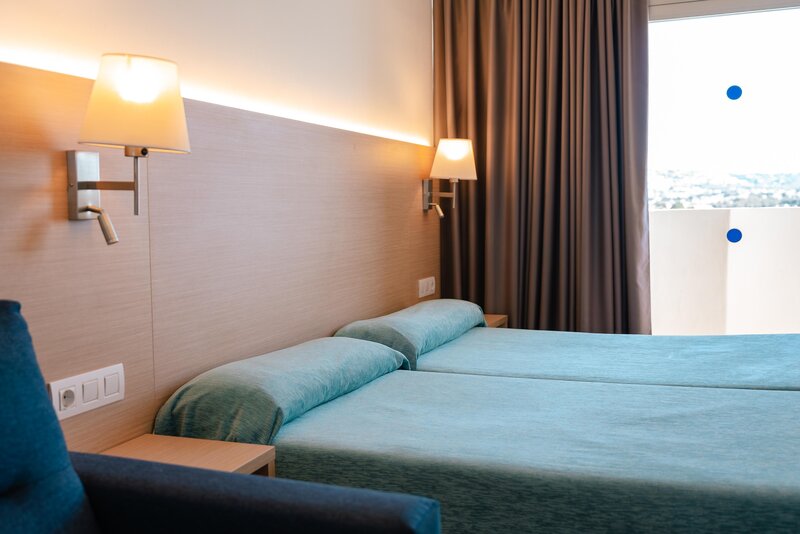 Hotel Port Europa 44