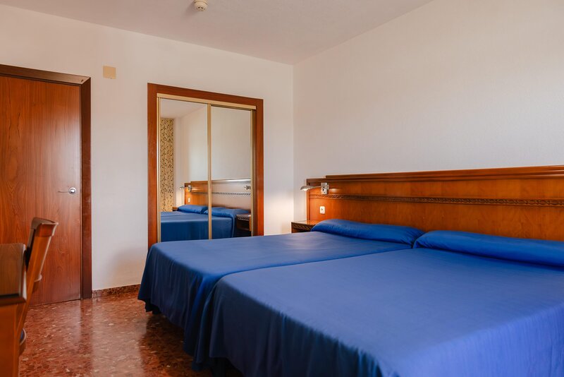Hotel Port Europa 71