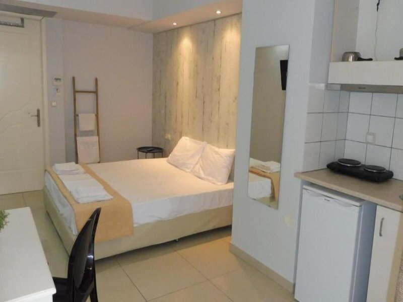 Klio Apartments And Studios 14