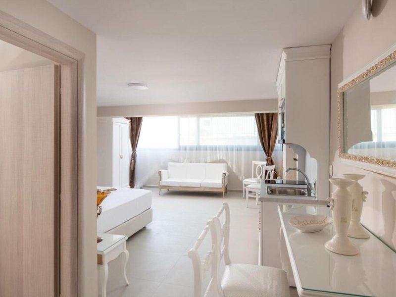 Mykoniatika Villas 6
