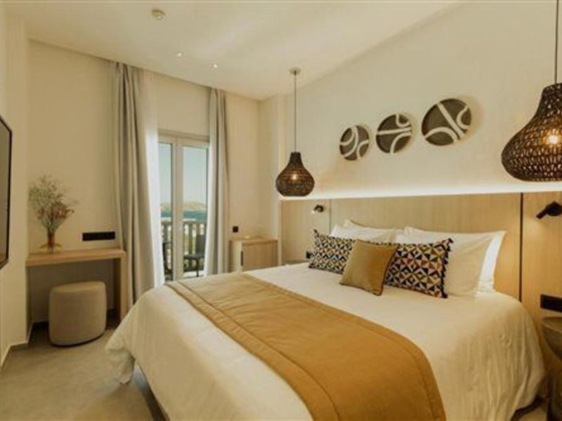 Opal Paros 5