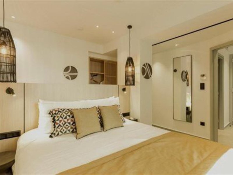 Opal Paros 9